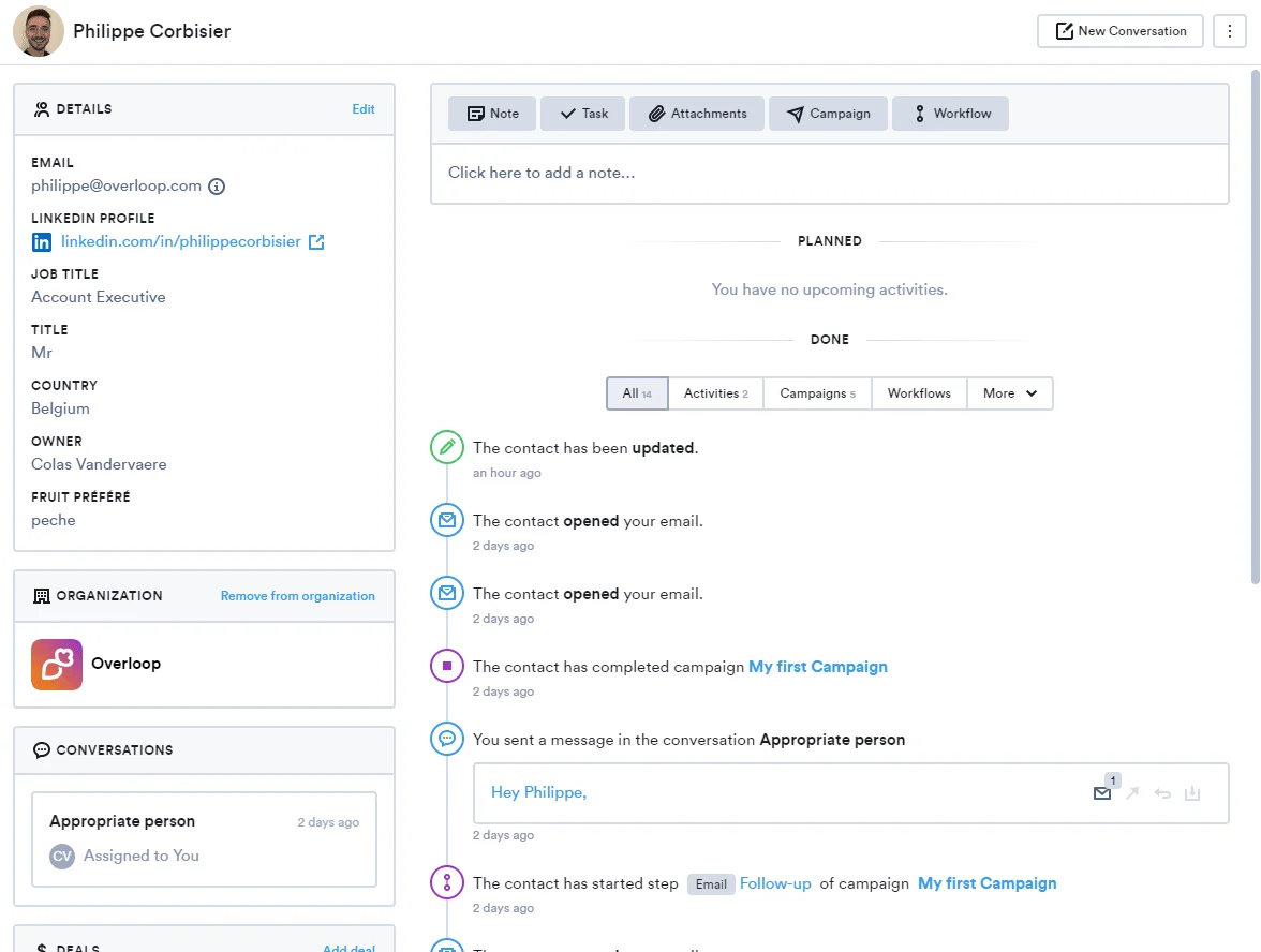 Page d'entreprise avec profil utilisateur, liste des conversations et tâches en cours.