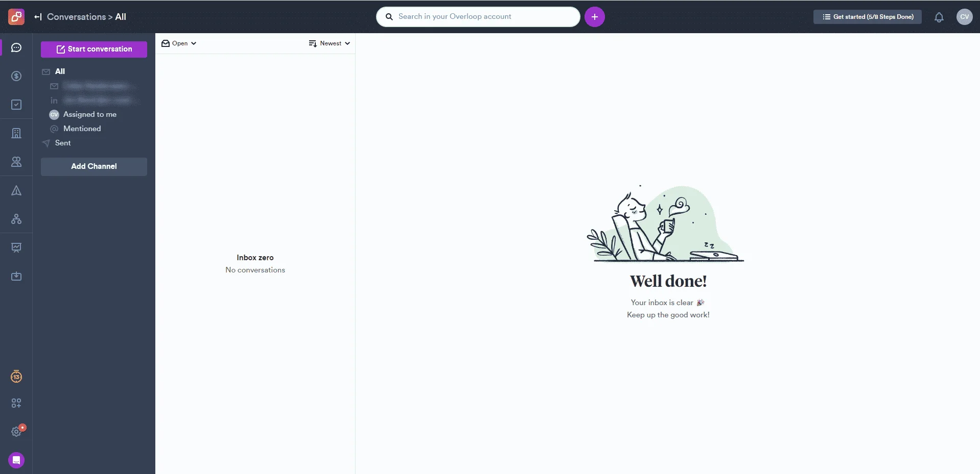Interface d'application avec icônes, menu latéral, message "Well done!" et illustration.