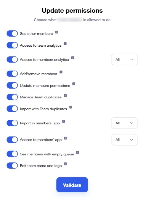 Page de gestion des permissions d'accès à l'application. Options de contrôle des droits pour les membres. Bouton "Valider" en bas. Contexte : paramètres de sécurité ou administration d'un groupe.
