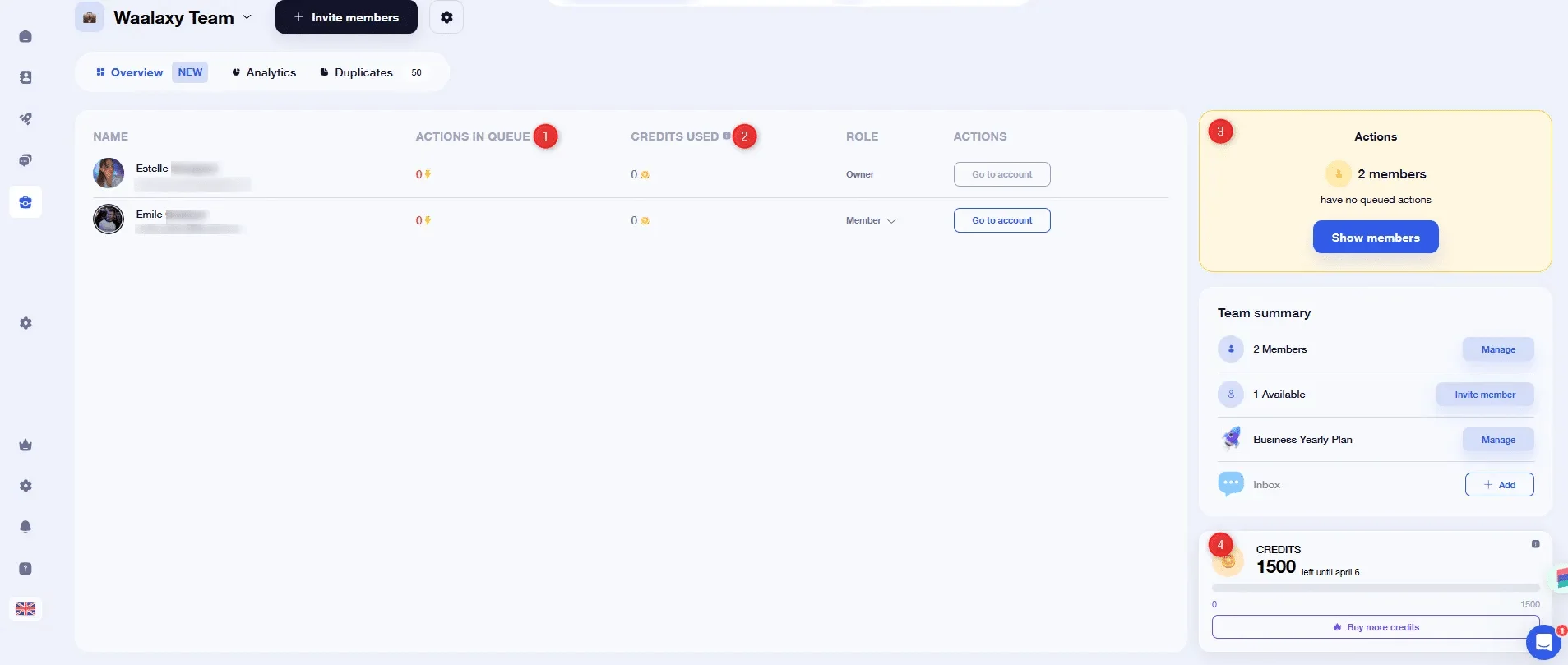 Page web de gestion d'équipe, tableau de bord avec des membres et statistiques.