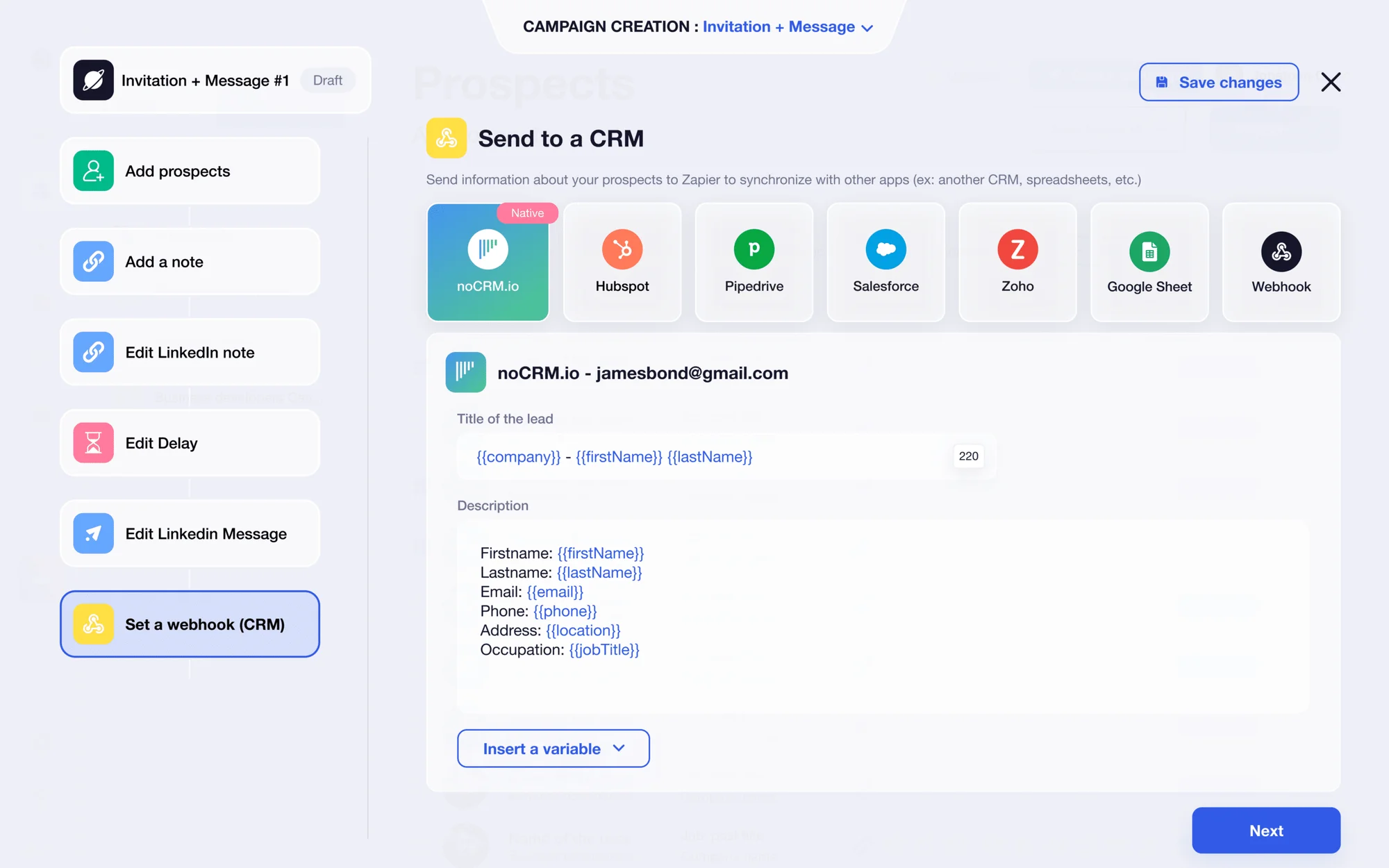 Interface de création de campagne avec formulaire pour l'envoi à un CRM, champs pour nom, email, etc., bouton "Suivant".