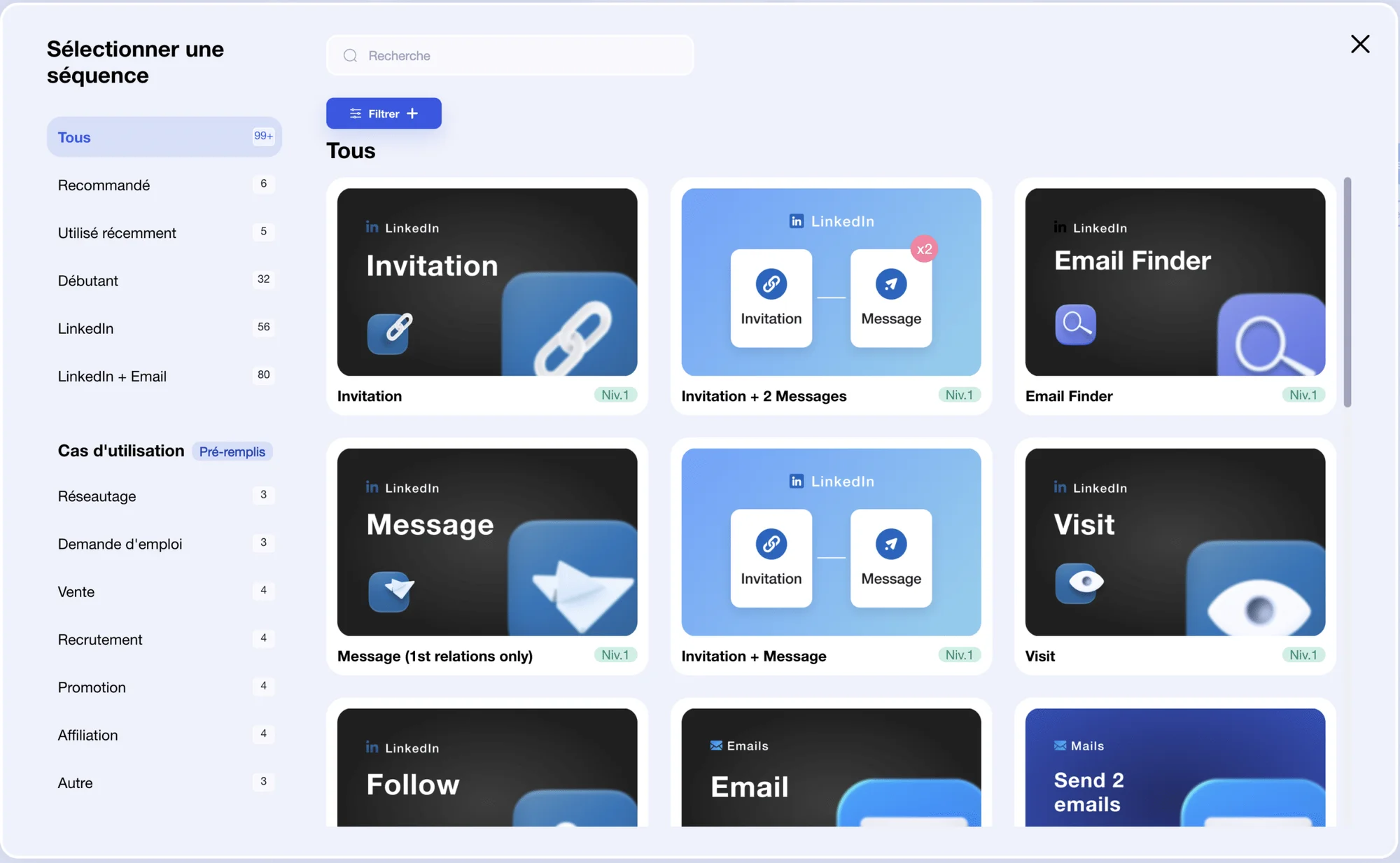 Page web présentant des séquences LinkedIn avec des options d'invitation, de message, de suivi, de visite et de recherche d'email.